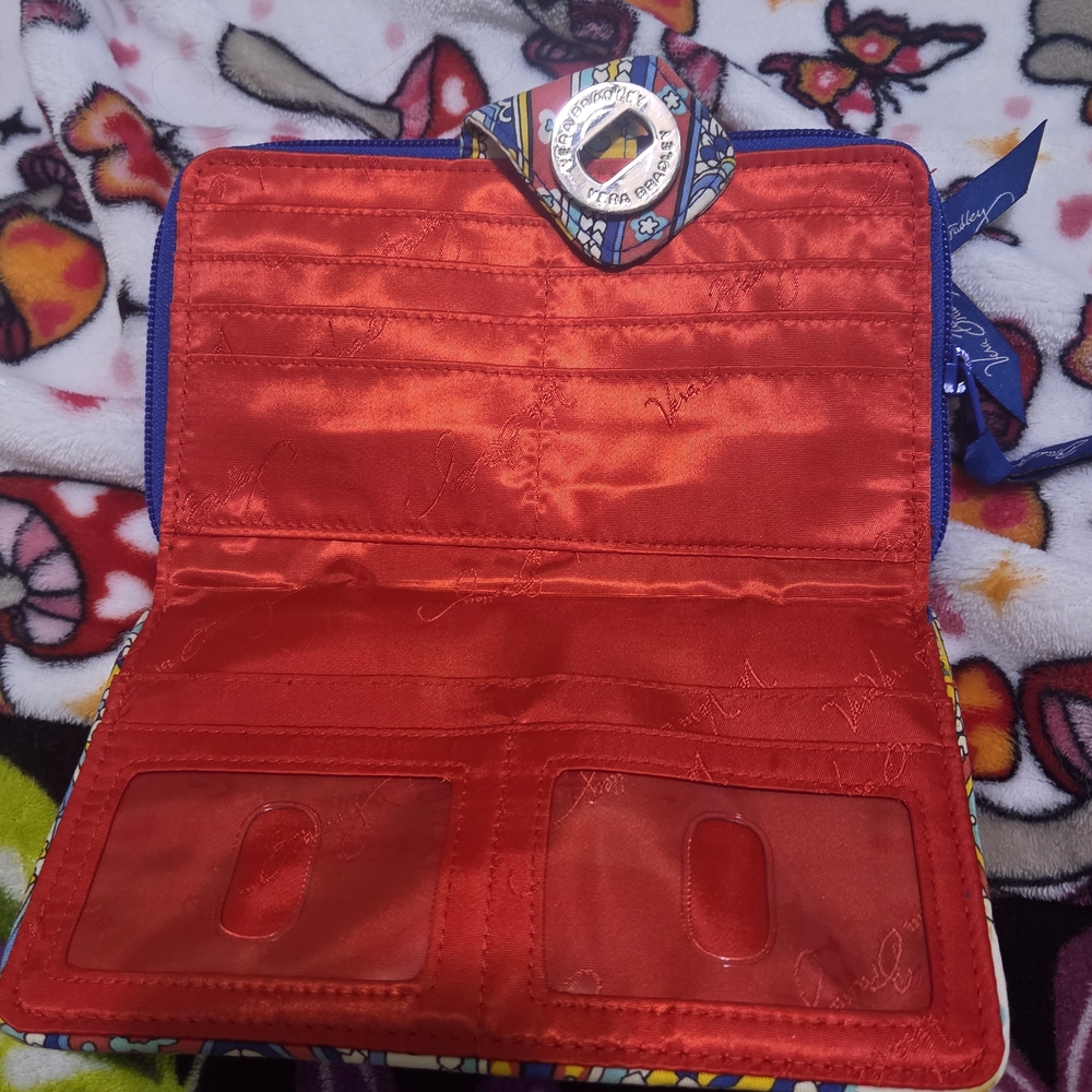 Bright Paisley Zip Wallet - Picture 4 of 4